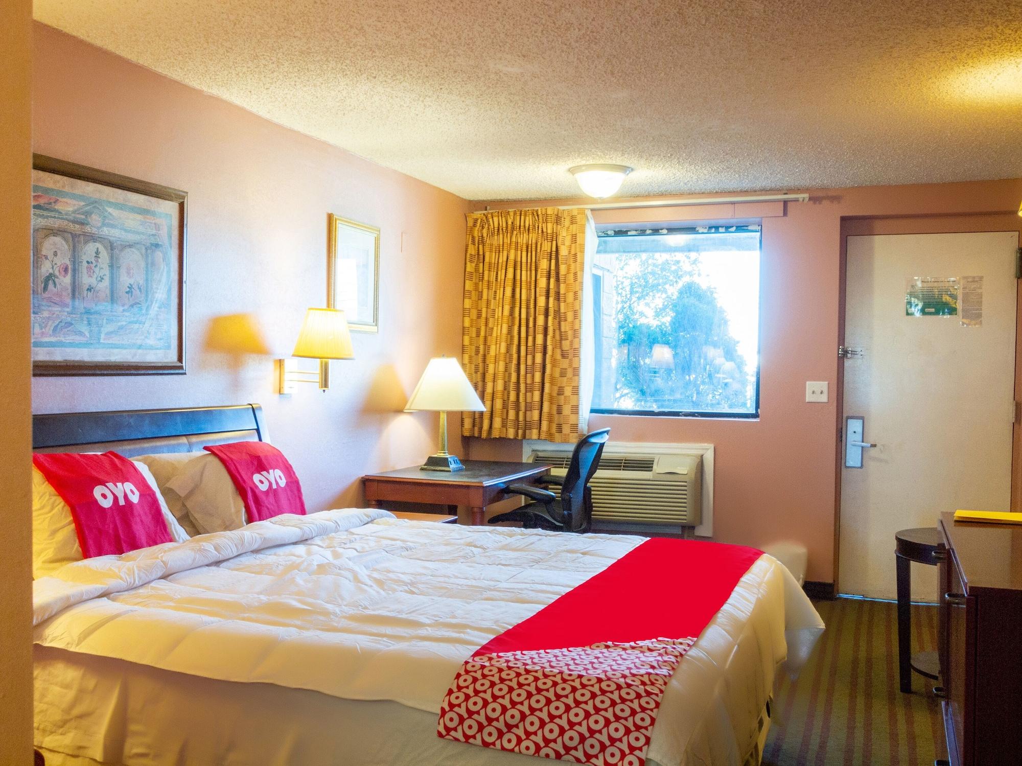 Oyo Hotel Edison Nj Route 1 Bagian luar foto