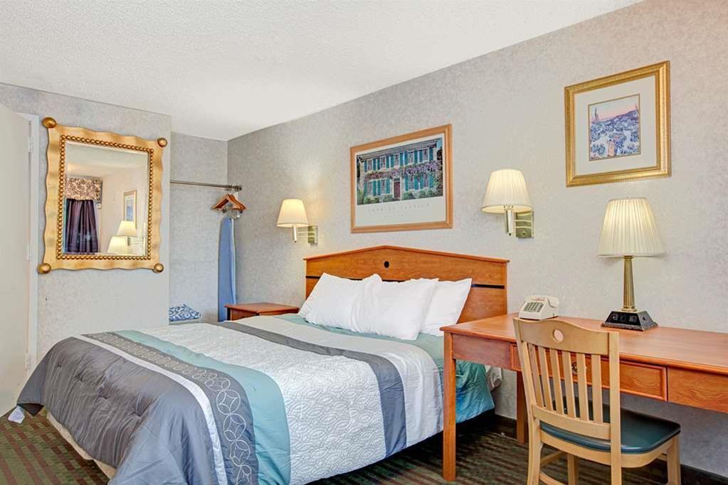Oyo Hotel Edison Nj Route 1 Bagian luar foto