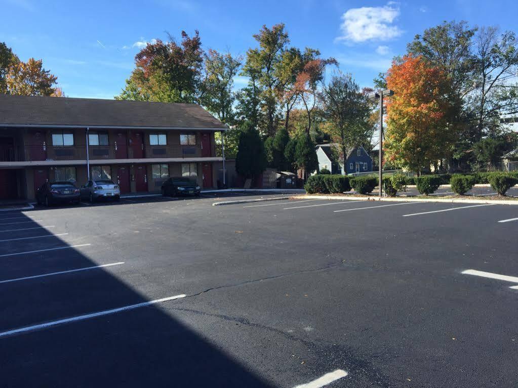 Oyo Hotel Edison Nj Route 1 Bagian luar foto